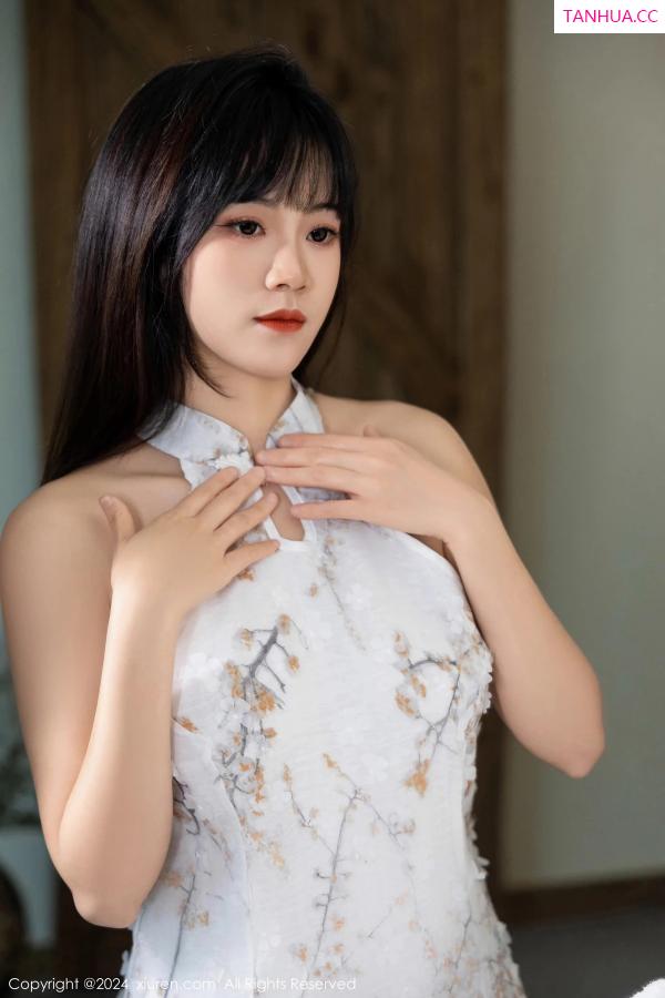   [XiuRen]高清写真图 2024.04.23 No.8434 唐安诺 性感美腿第45张图片